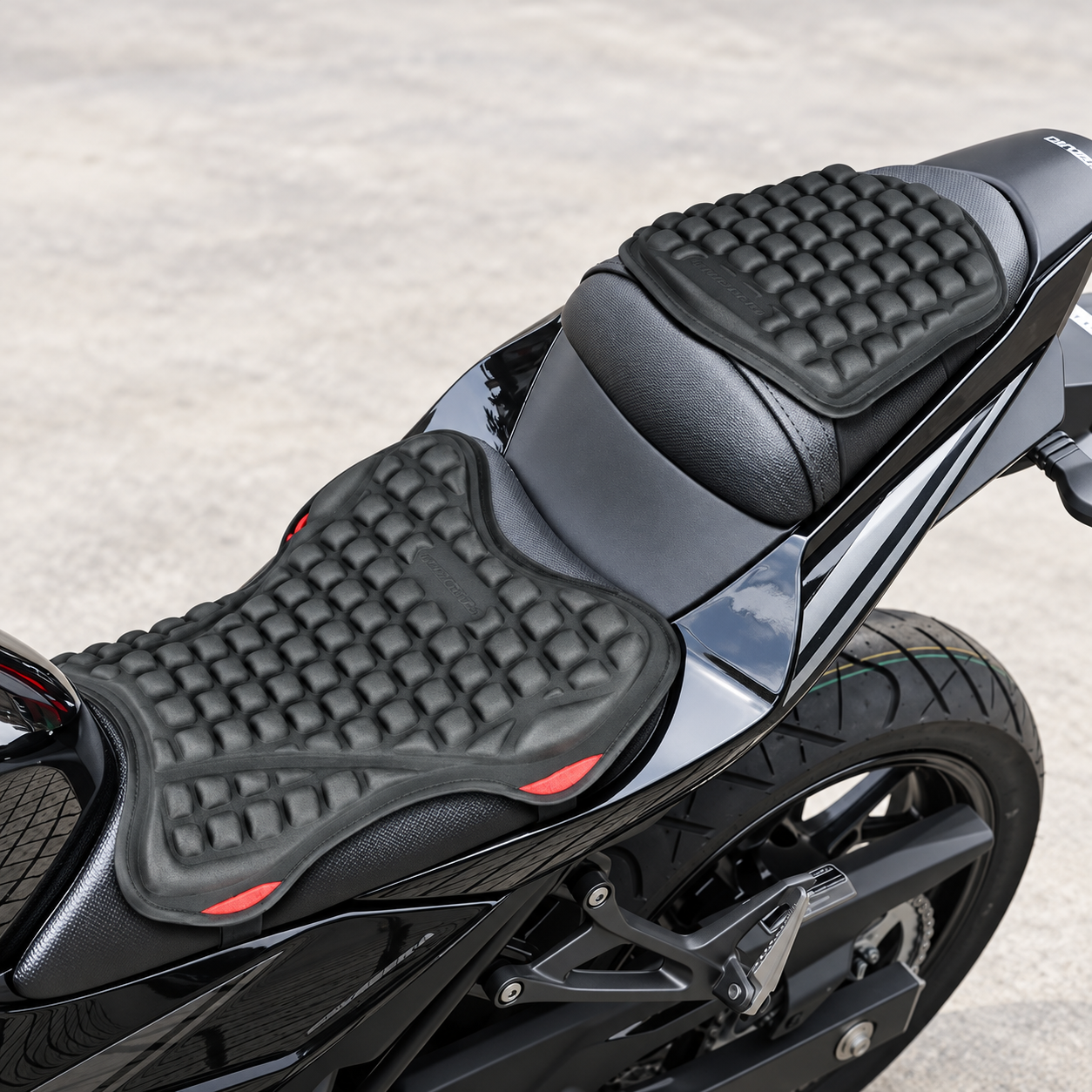 Black Comfort Gel Motorcycle Seat Pad