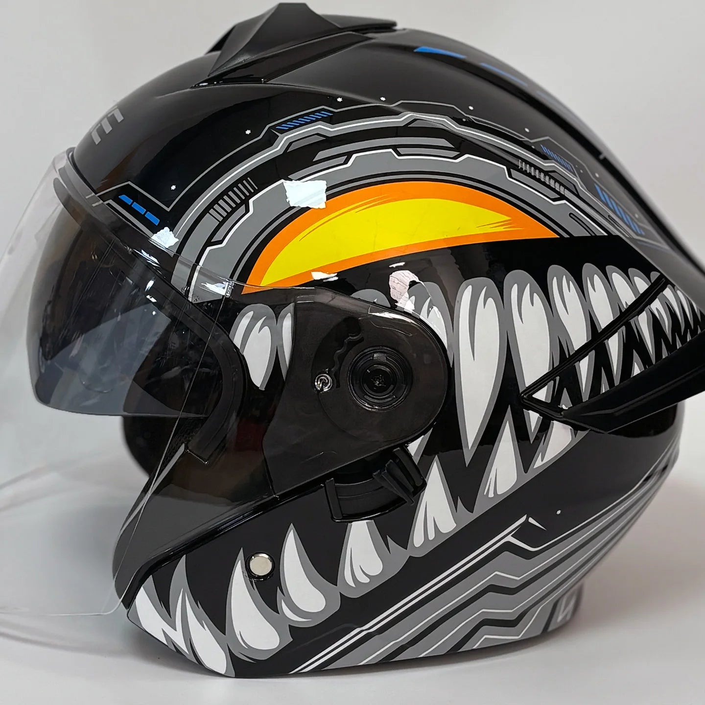 Modular Helmets – Flip-Up Dual Visor Full Face Motorcycle Helmet, Aggressive Tooth Design for Men & Women