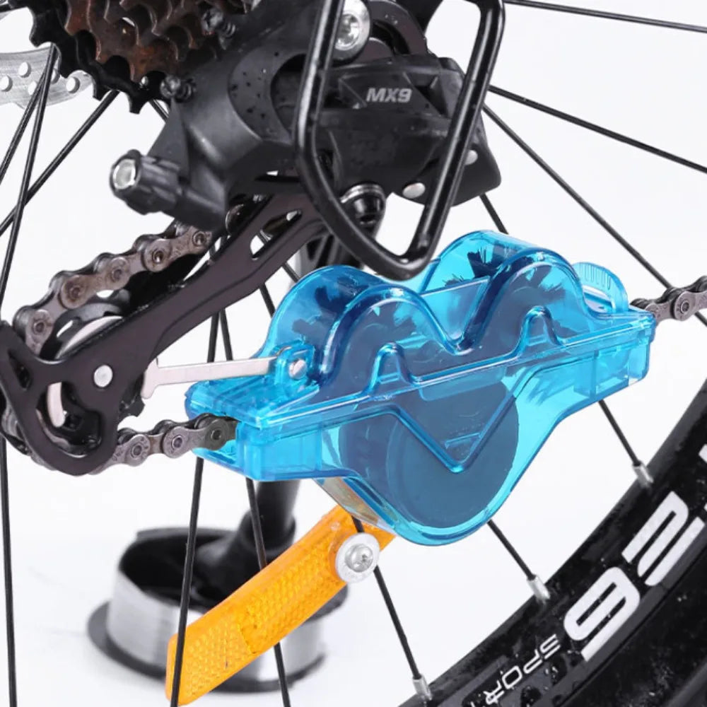 Bicycle Frog Chain Cleaner Trailer – No-Handheld Chain Cleaning & Maintenance Tool for Mountain & Road Bikes – Blue / Pink – $16