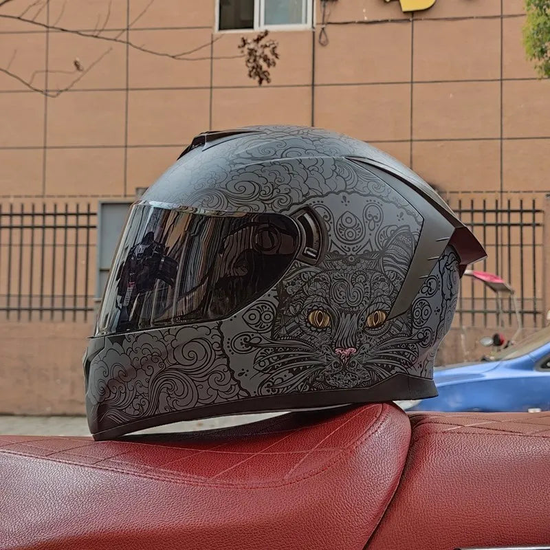 Integral Full Face Helmet