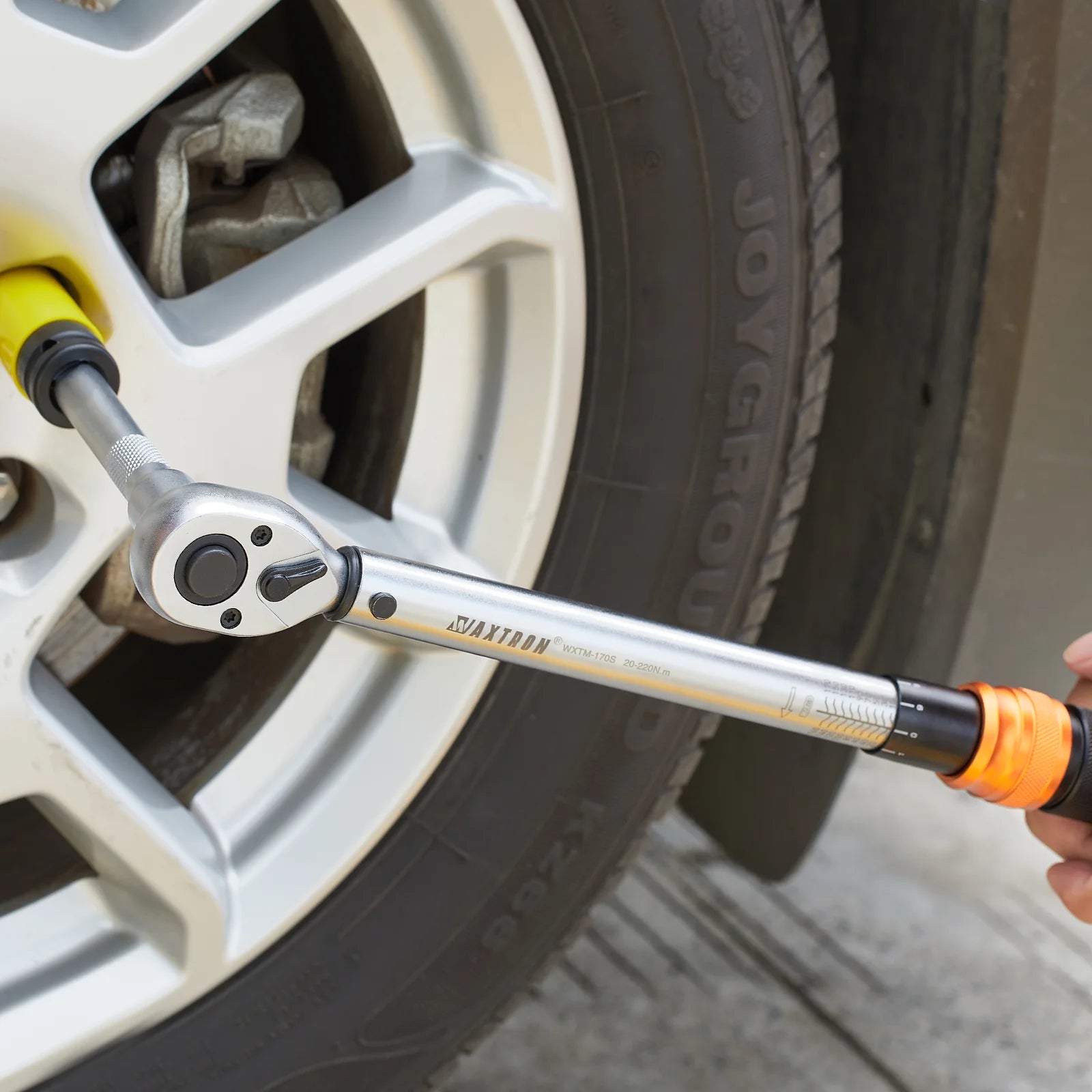 WAXTRON Click Torque Wrench – 1/4” / 3/8” / 1/2” – 1–220 Nm – 72-Tooth – ±3% – Chromium-Vanadium Steel – from $62